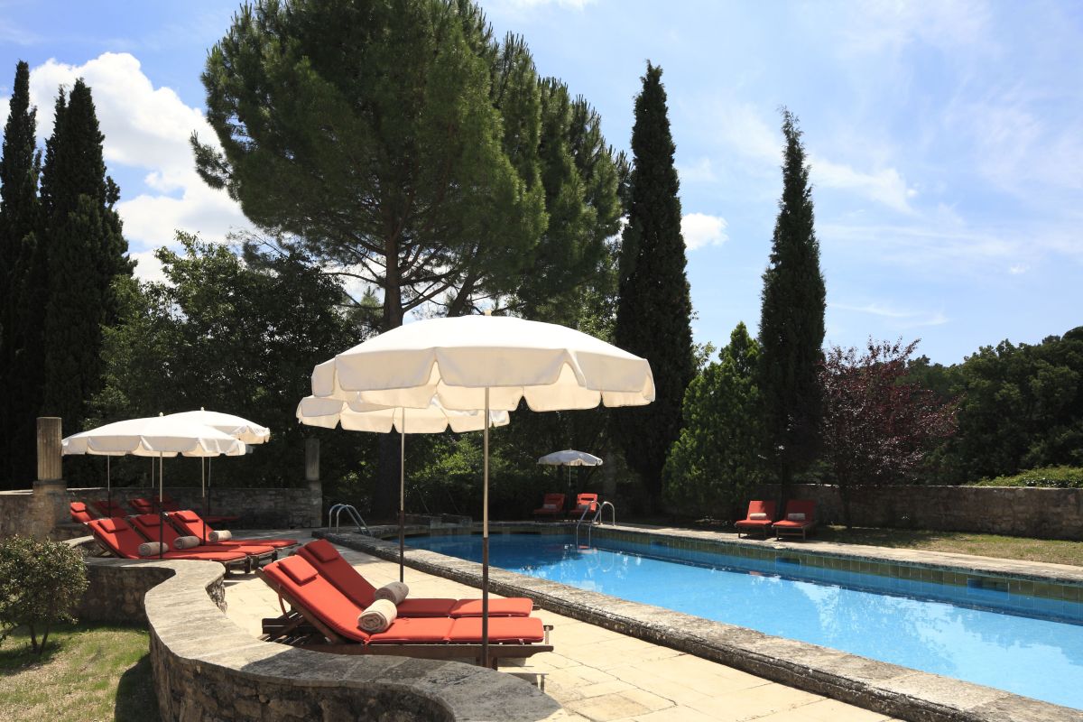 lauberge-de-la-celle-idylisch-kloosterhotel-in-de-provence-zwembad