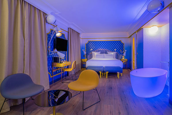 Blue sunshine suite in Idol Hotel