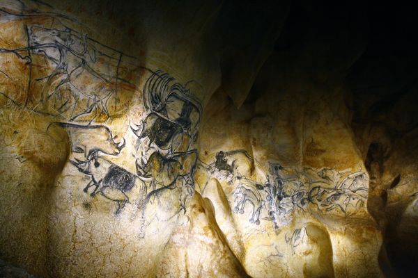 La-fresque-des-lions-de-la-Caverne-du-Pont-dArc