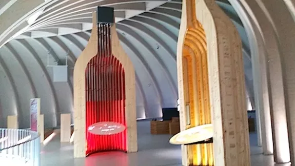Cité du Vin Bordeaux: Guggenheim van de wijn