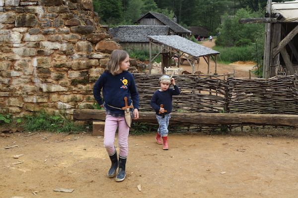 guedelon-kids-family-attraction-bourgogne-yonne