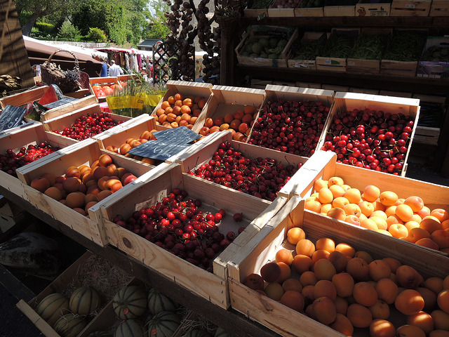 Het mooiste van de Luberon Provence markt zomerfruit