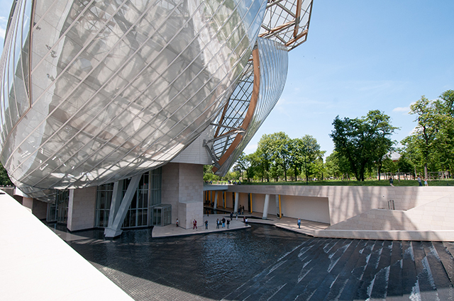 Moderne architectuur in Parijs Fondation Louis Vuitton