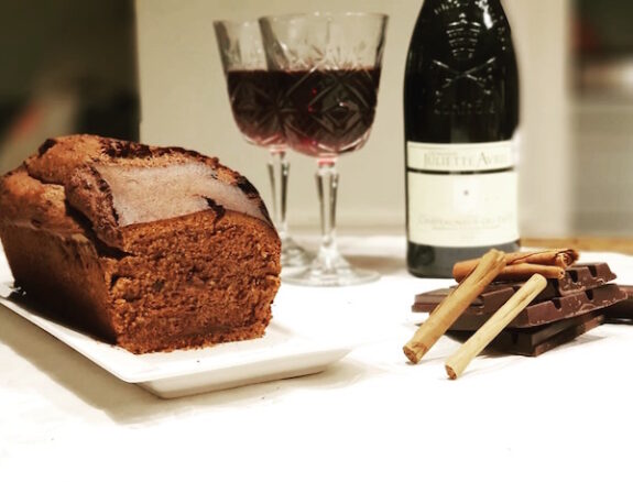 chocoladecake met rode wijn