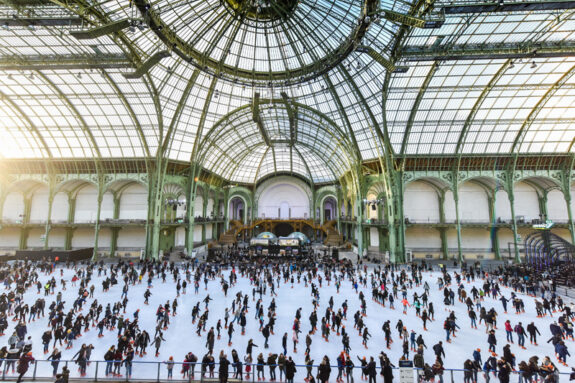 Schaatsen in het Grand Palais in Parijs