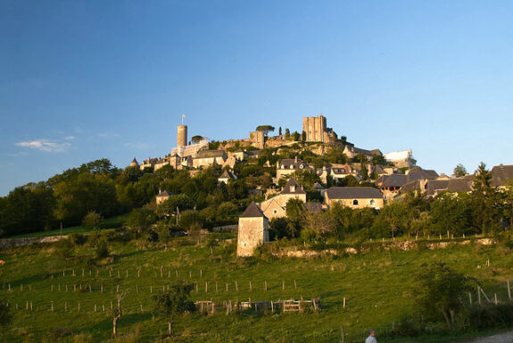 Mooi dorp in de Limousin Turenne tussenstops autoroute