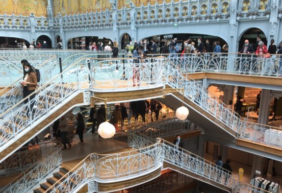 VIERKANT La Samaritaine Parijs warenhuis