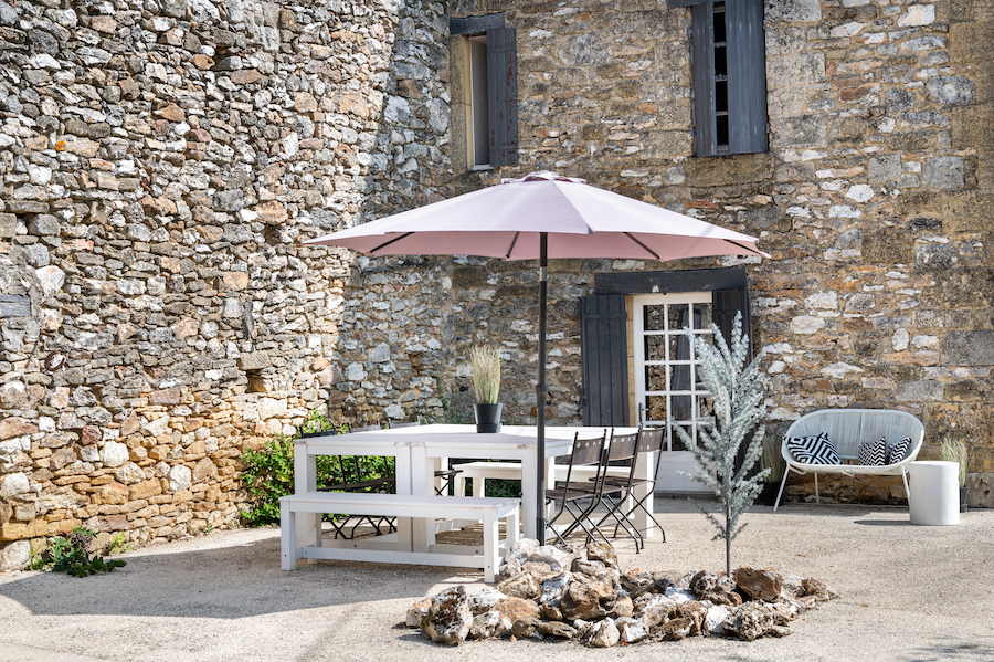 Moderne stijl oude stenen: vakantiehuis Videpot in Zuid-Frankrijk