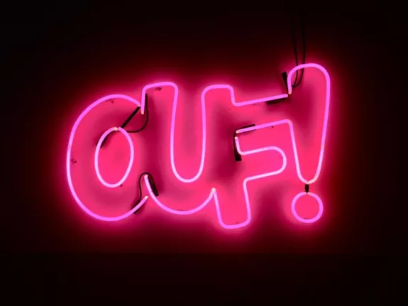 ouf fou verlan neon letters