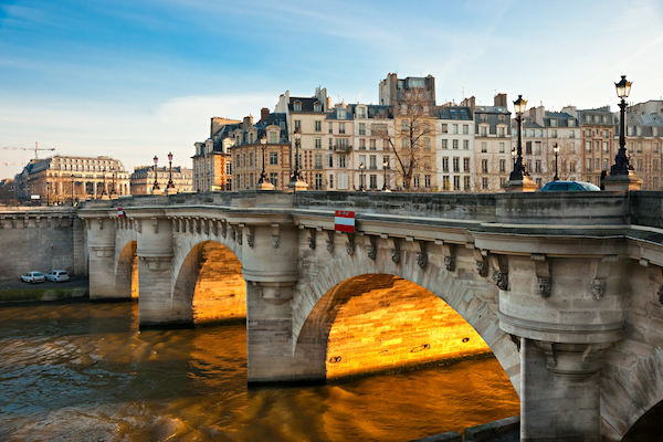 Pont Neuf brug over de Seine romantische stedentrip Parijs Ile-de-la-Cité
