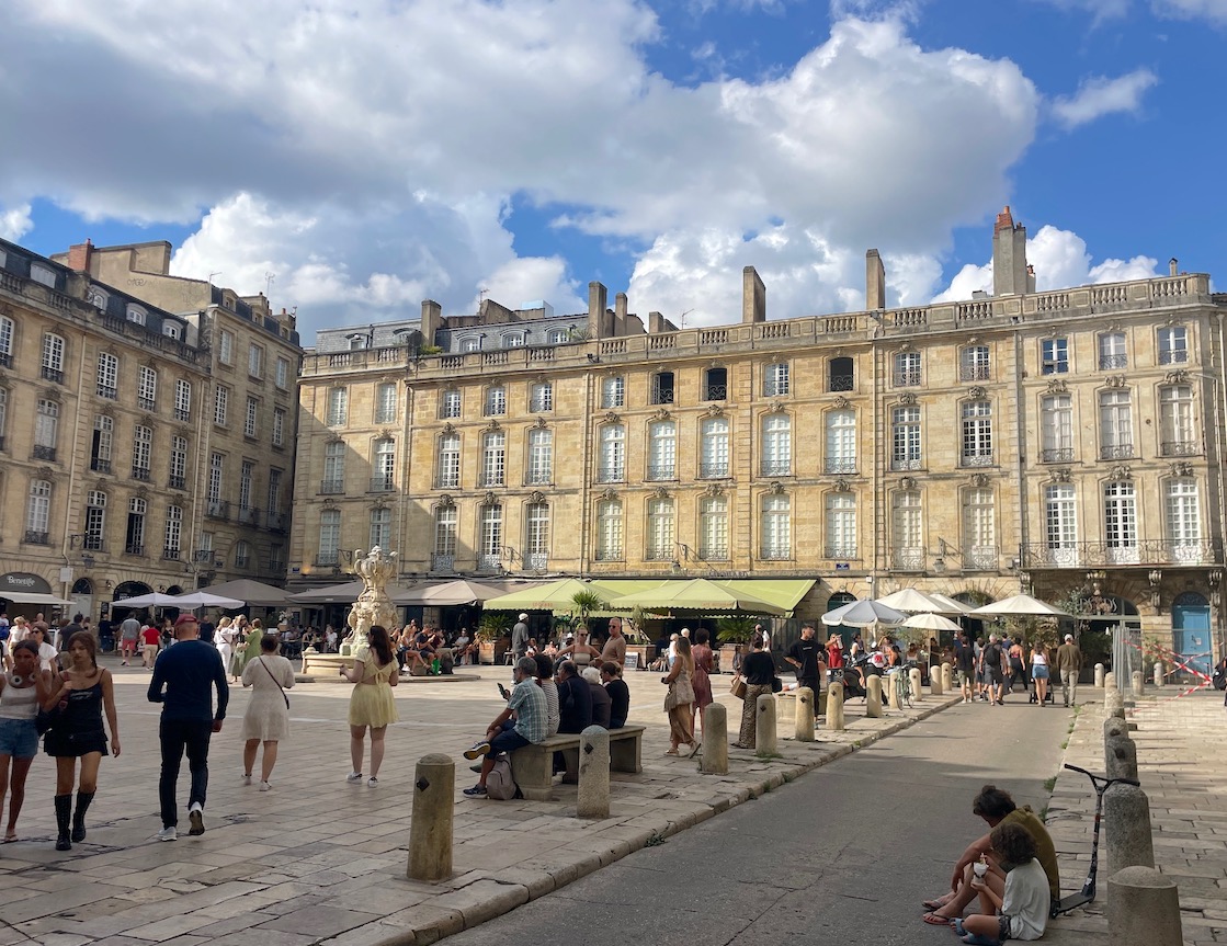 Bordeaux winkelen wijk Saint-Pierre Place du Parlement