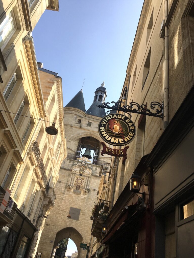 grosse cloche rue saint james