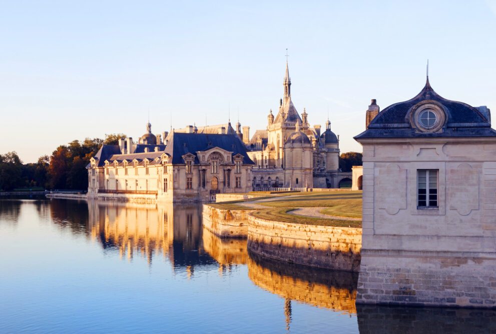 Chantilly kasteel in Noord-Frankrijk
