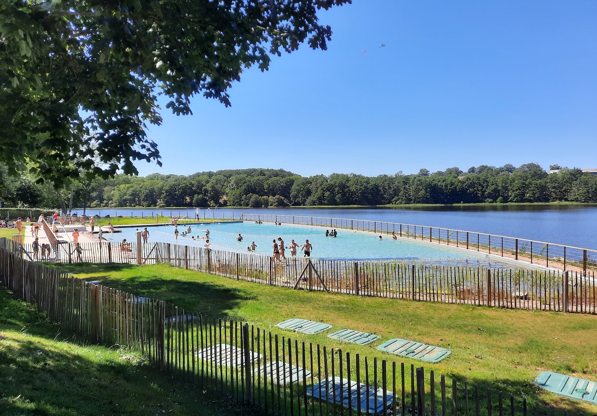 vakantiedomein Le Petit Pauliat zwemvijver in de buurt