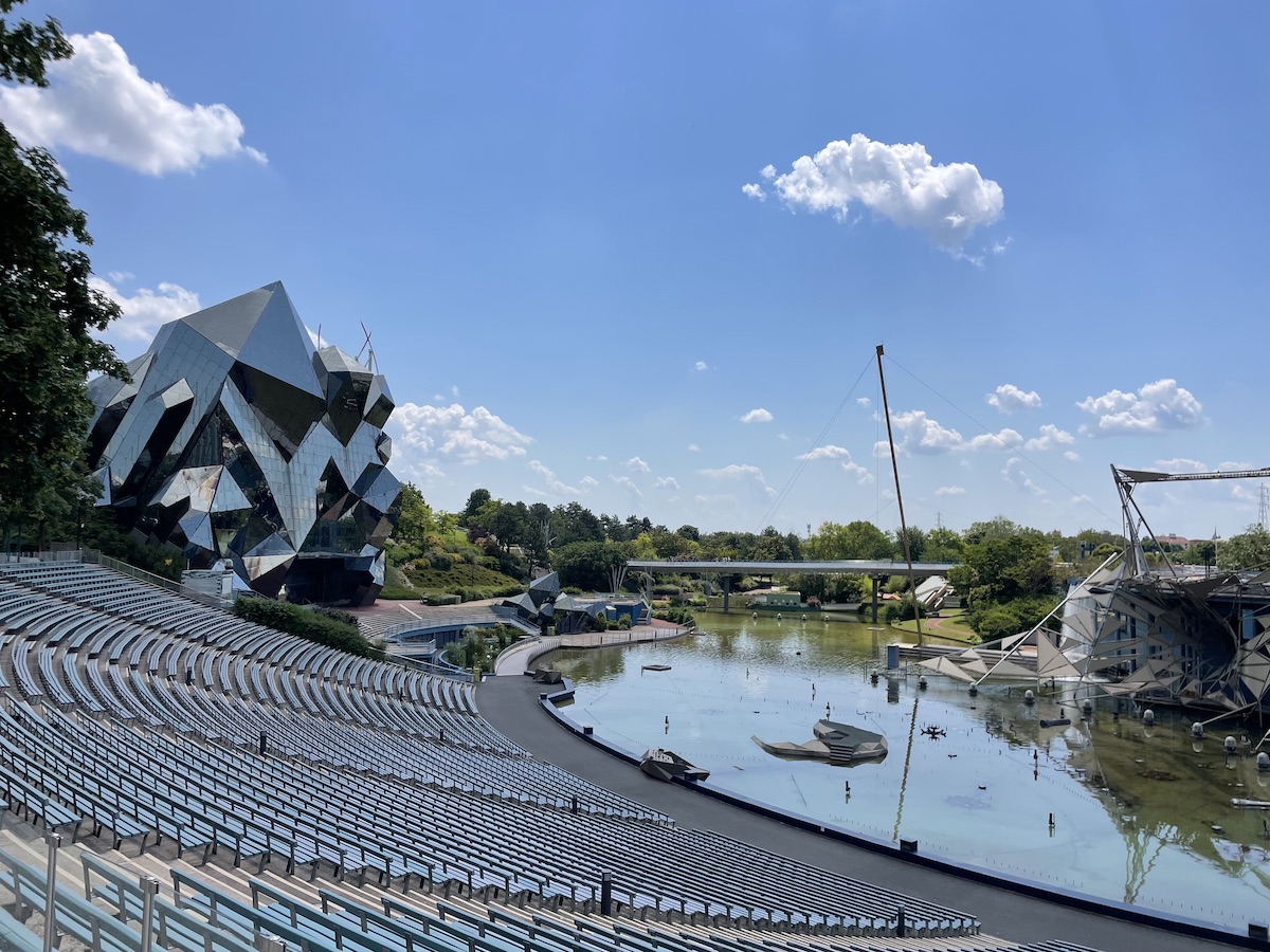 Futuroscope Poitiers attractiepark avondshow