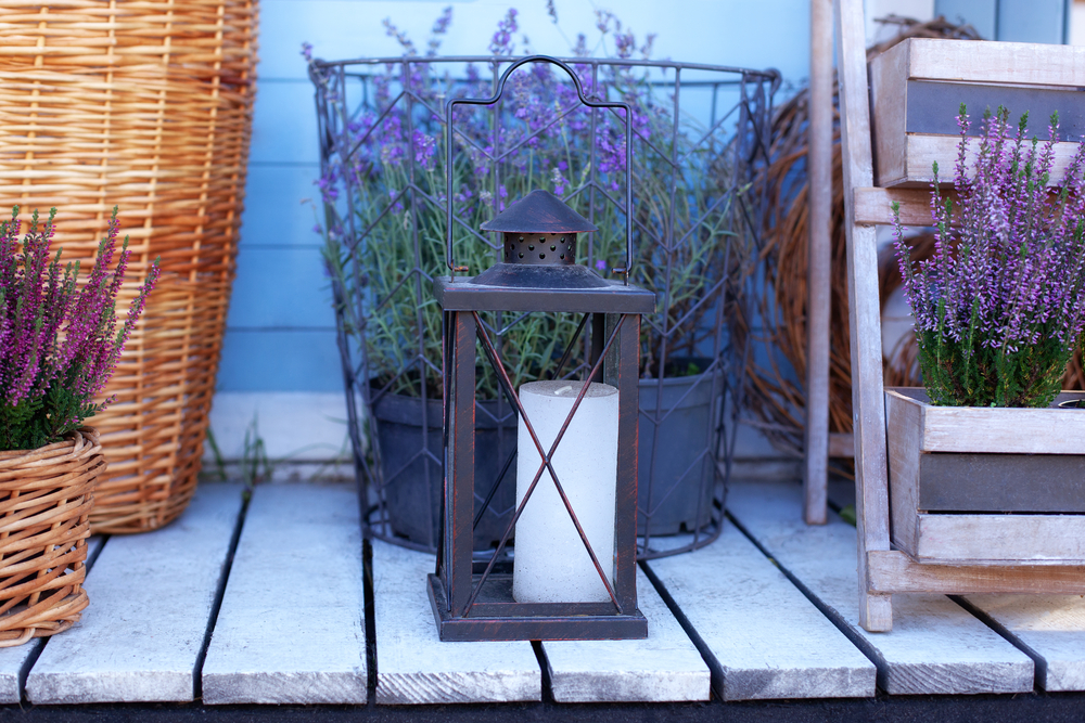 Lavendel op terras sfeer Franse tuin