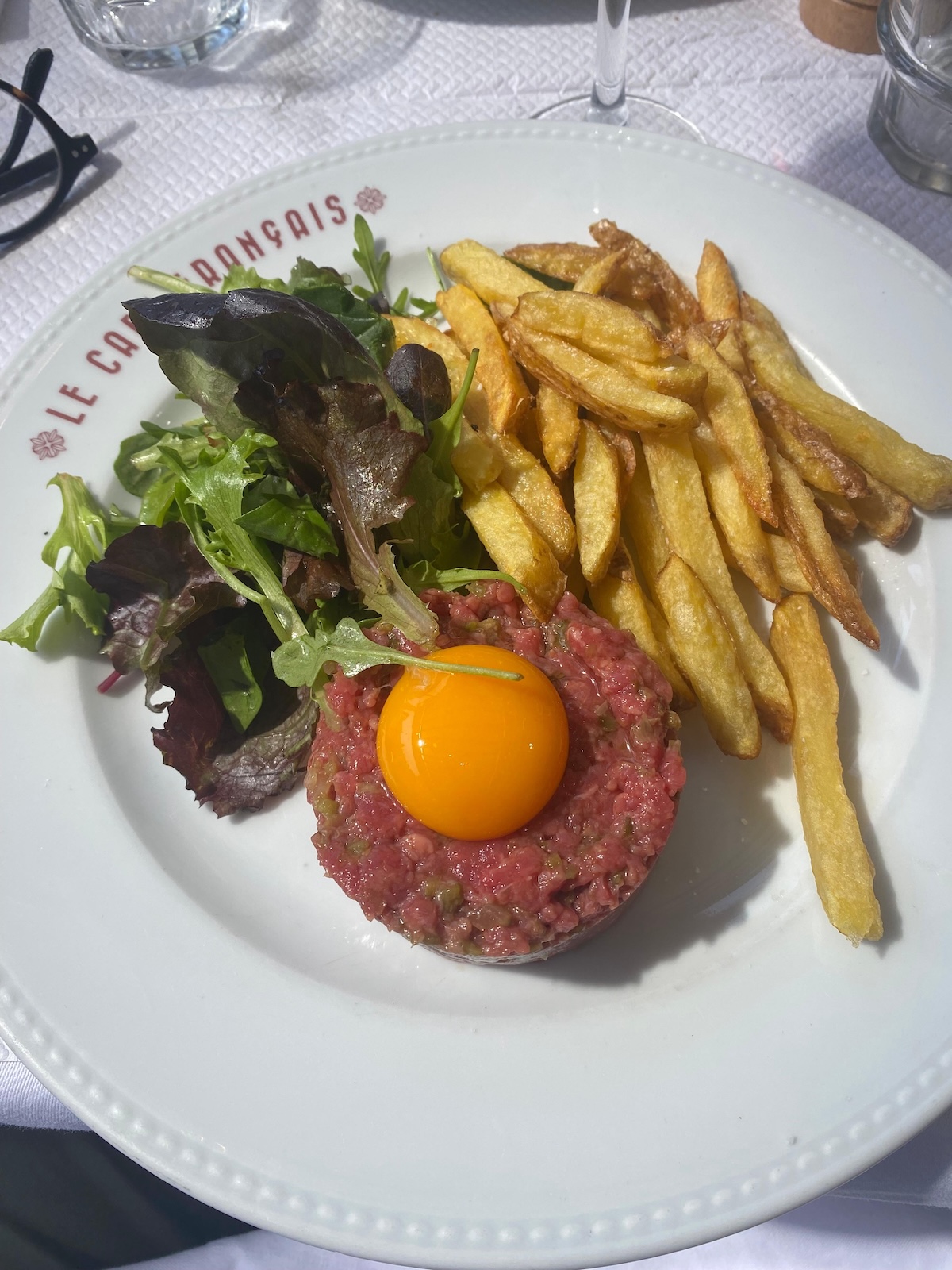steak-tartare of steak-tartaar in Parijs
