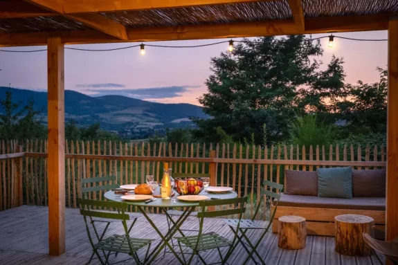 Huttopia Condrieu uitzicht