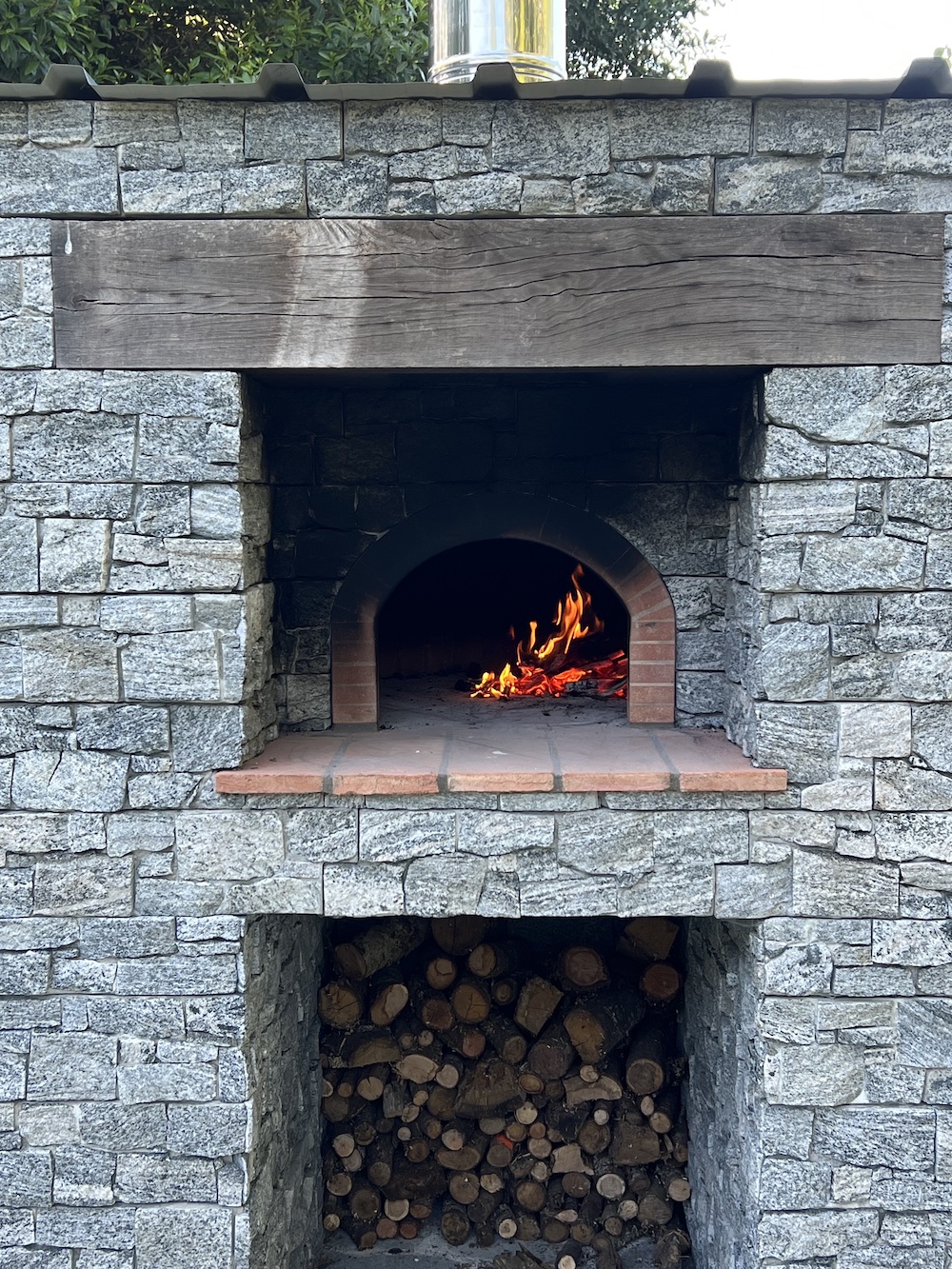 pizzaoven Bot Conan Lodge in Bretagne