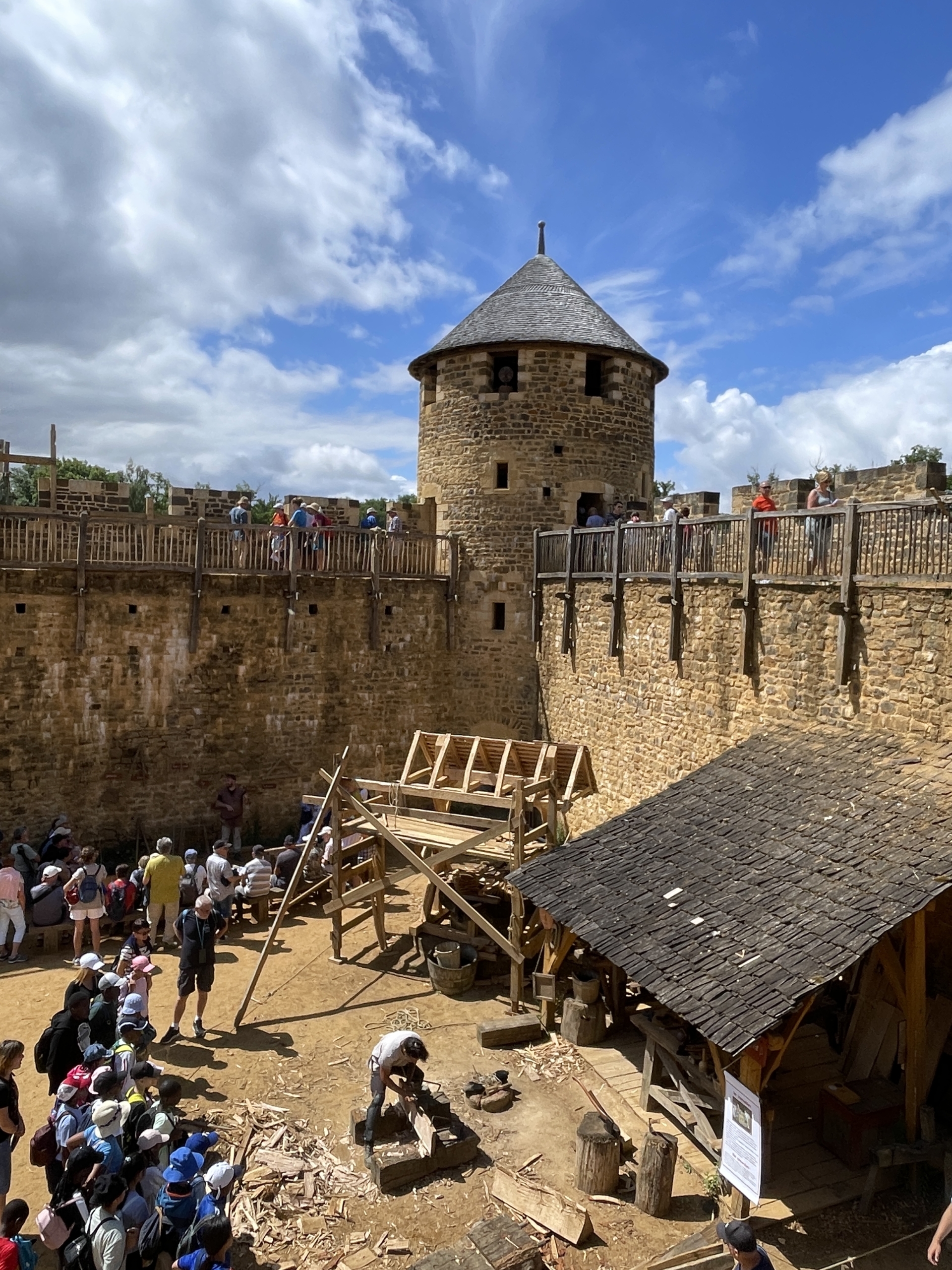 Guedelon bijzonder kasteel in de Bourgogne