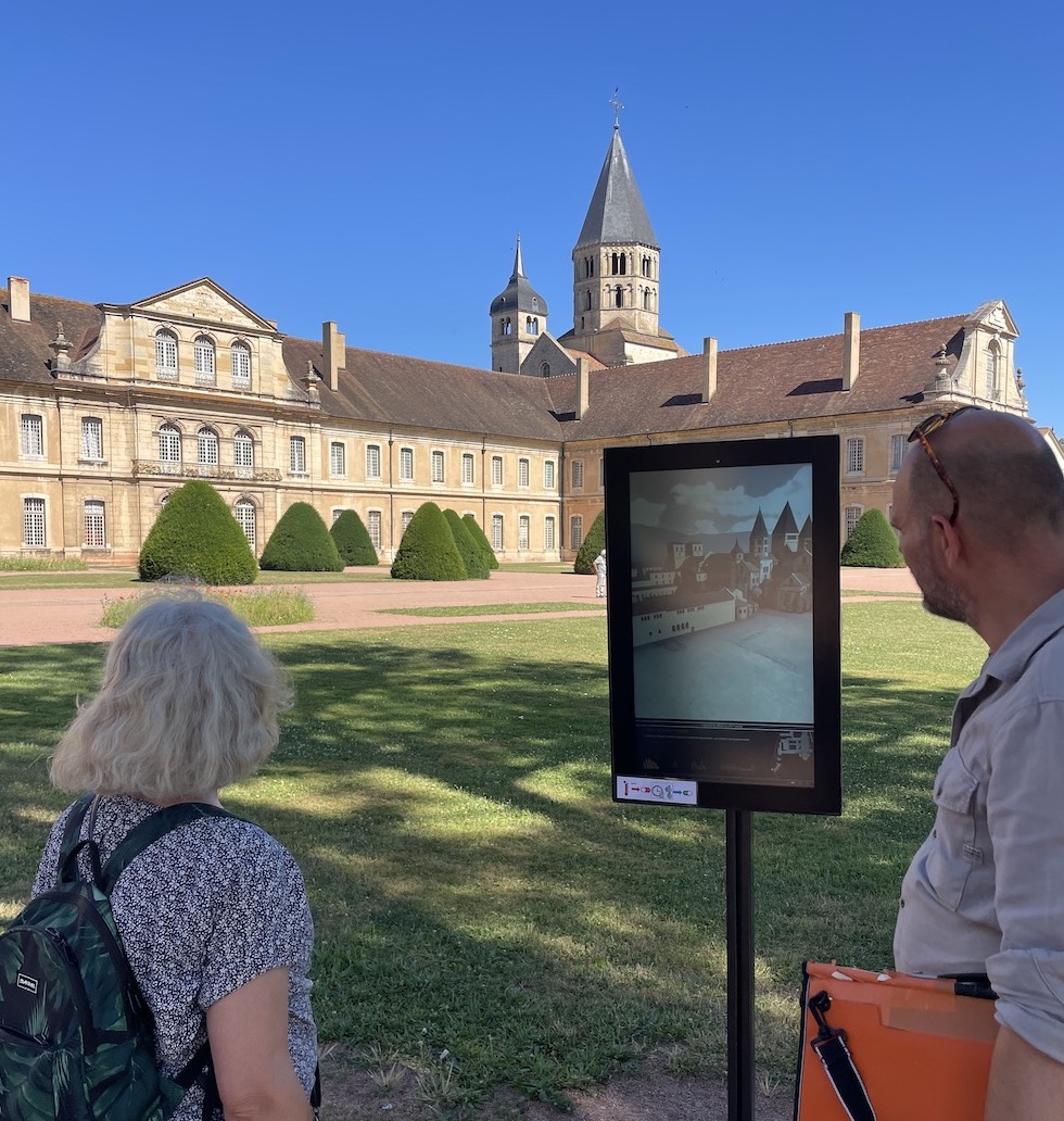 Olaf gids in Cluny