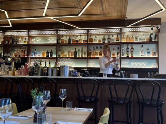 V&A: Franse bistro met Amsterdamse twist