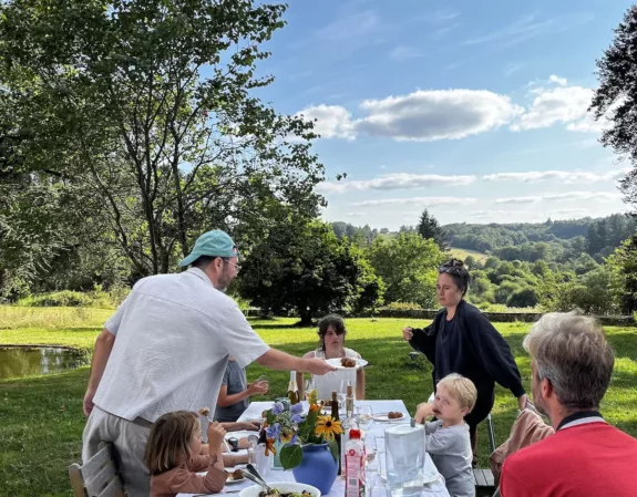 vriendschappen in Frankrijk barbecue