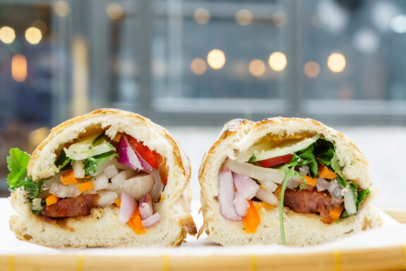 banh mi eten in Parijs: waar?