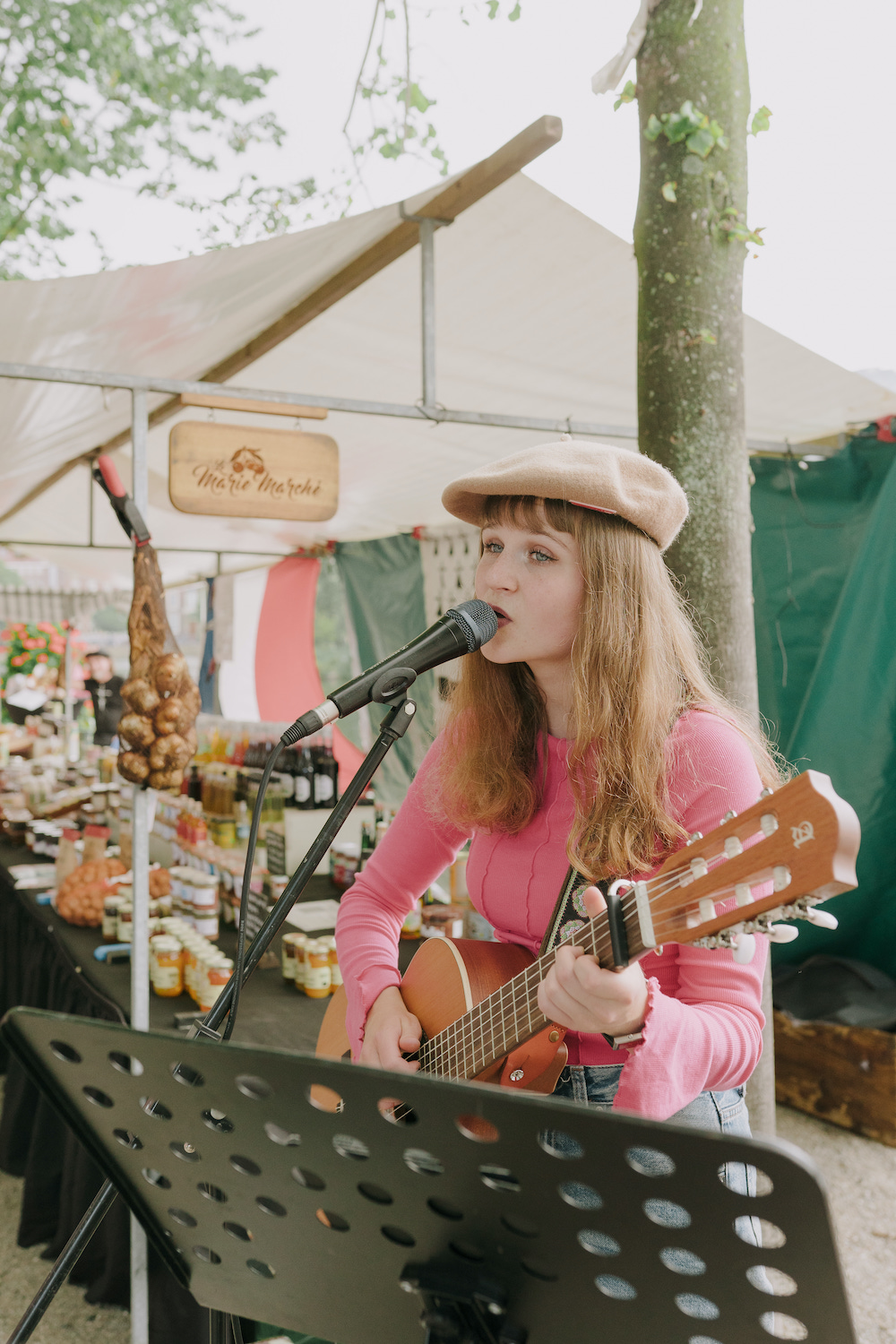 Le Marie Marché Franse markt in Den Haag