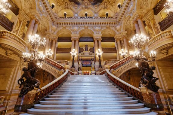 De opera in Parijs trappenhuis
