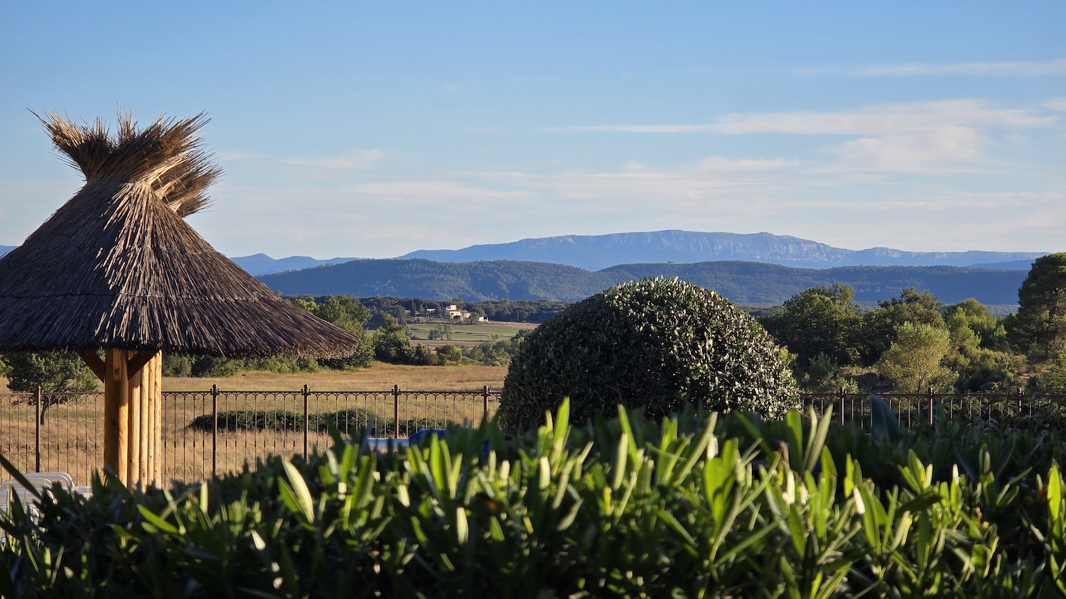 Domaine des Campeaux vakantiedomein uitzicht op de Provence