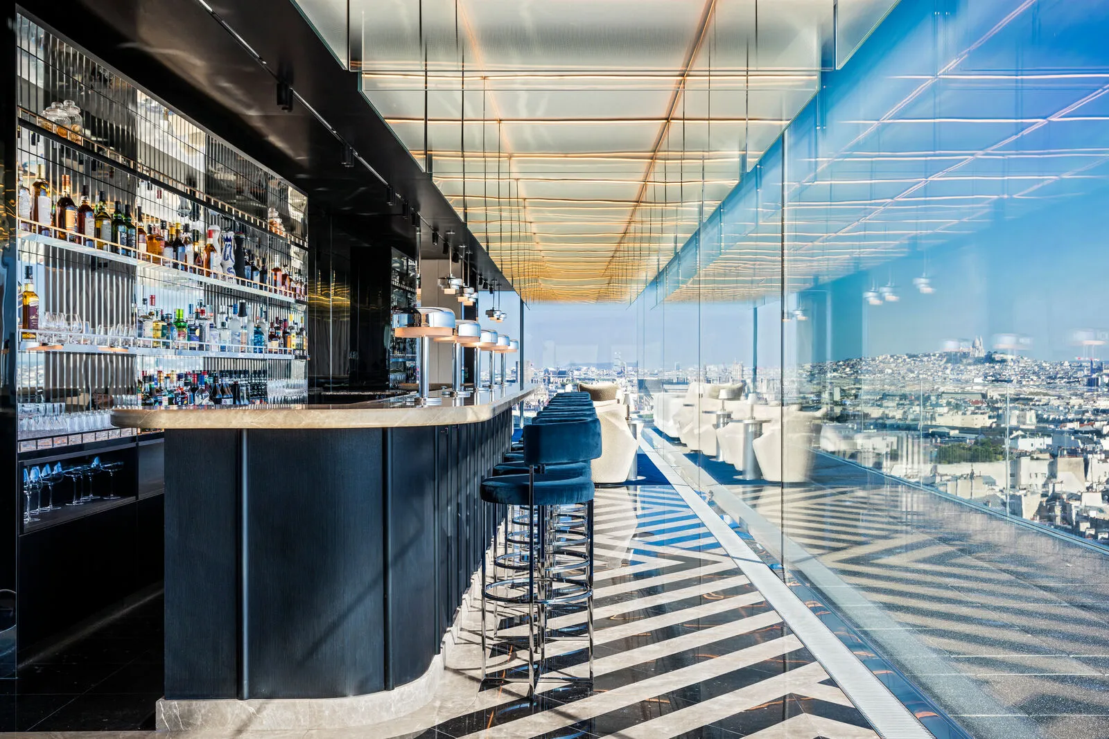 Bonnie rooftop in Parijs